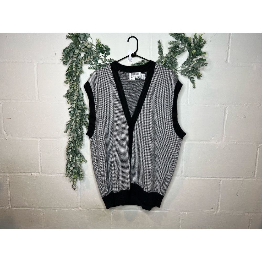 Men’s Gitano sleeveless cardigan sweater vest - Picture 1 of 5